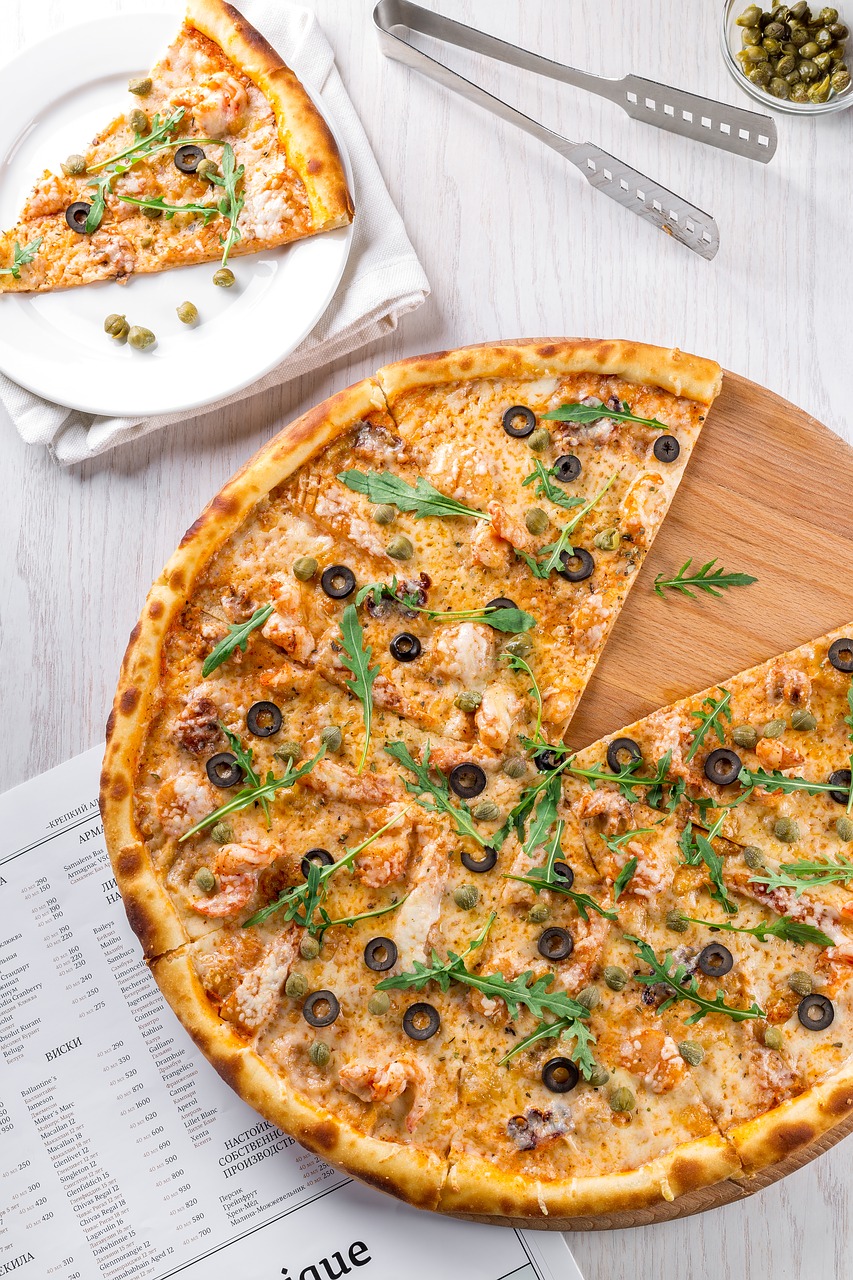pizza, baking, fast food-2000602.jpg